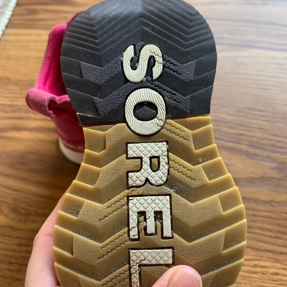 Sorel Kids Pink Waterproof High-Top Boots Shoes Size 8 Snow Shoes Footwear